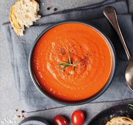 Tomaten-Kokossuppe